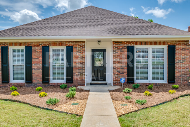 Building Photo - 8536 Plantation Ridge Rd