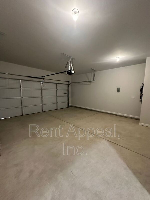 Building Photo - 383 Lanier Cir