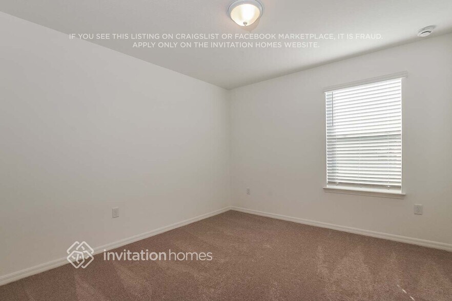 Building Photo - 5814 Sagebrush Aly