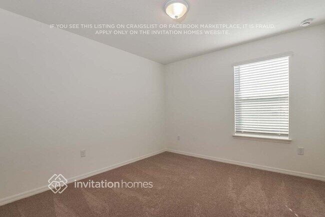 Building Photo - 5814 Sagebrush Aly