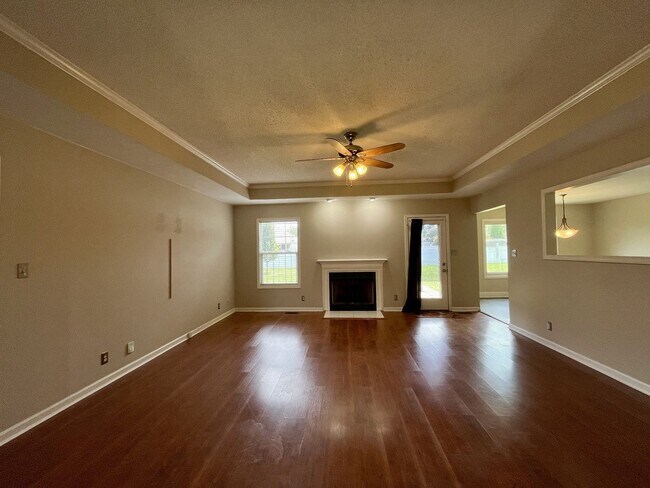 Building Photo - *Coming Soon* Great Ranch Home in Woodlawn!