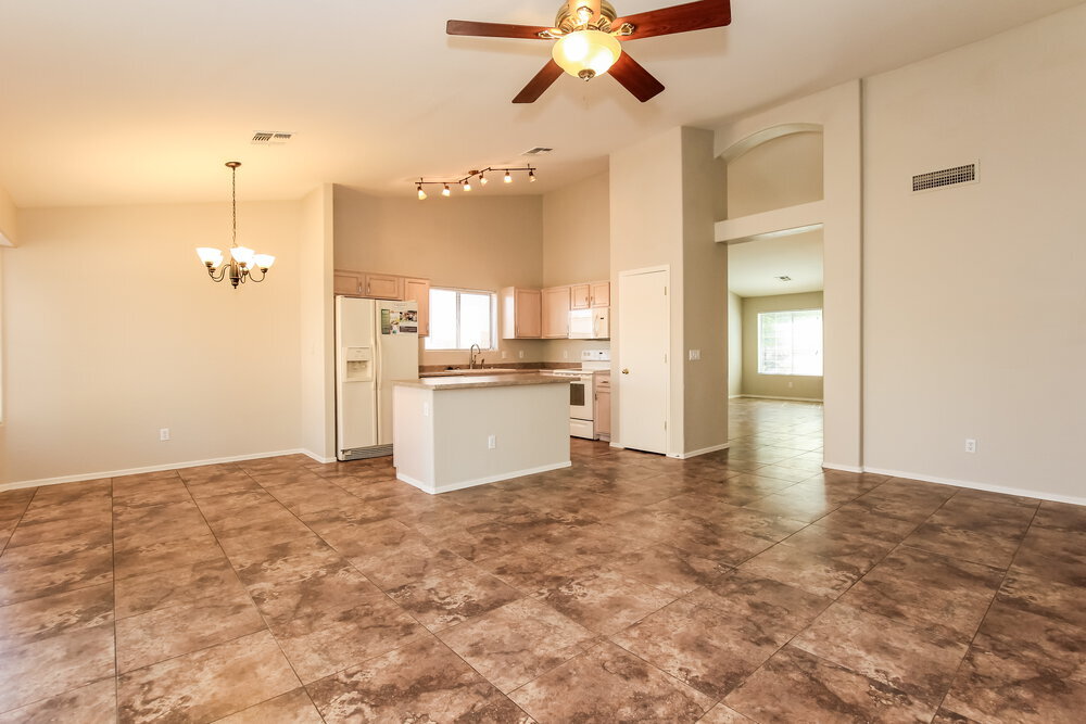 Building Photo - 16038 W Carmen Dr