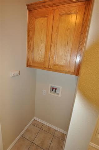 Building Photo - 1826 Rayna Dr