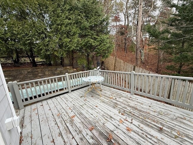 Building Photo - 68 Post N Rail Ave