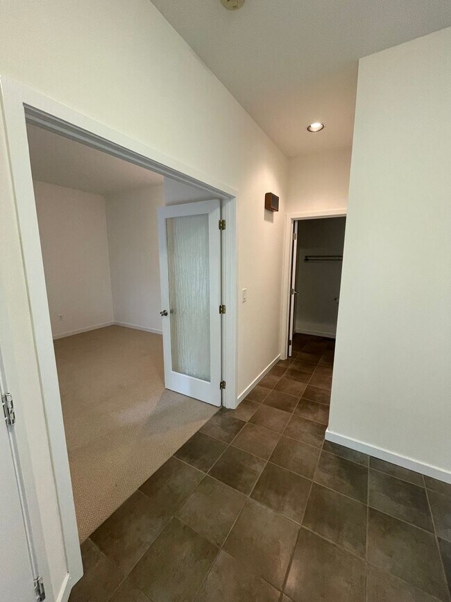 Building Photo - 2 Bed, 2 Bath Serene Waterfront Port Ludlow Condo For Rent!