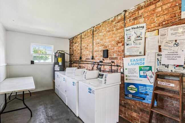 Building Photo - 405 Flagler Blvd