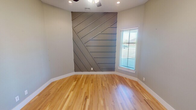 Building Photo - 14195 N 54th E Ave