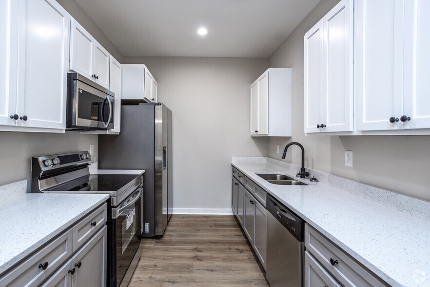 Primary Photo - Woodford Ridge Townhomes