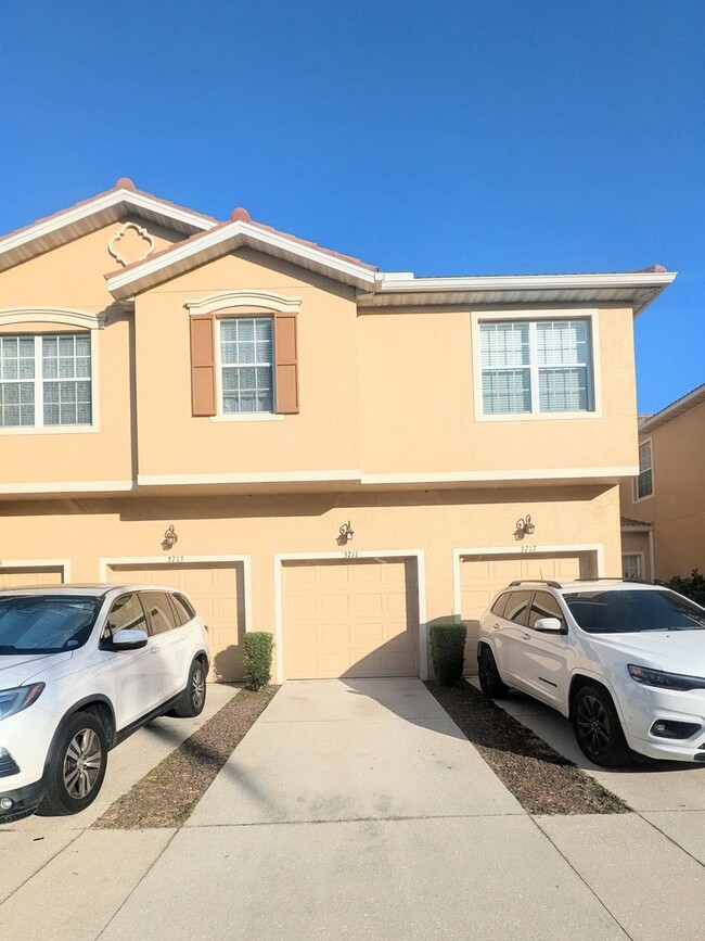 Building Photo - Annual unfurnished-3 bedroom, 2 bath condo with garage in gated community!
