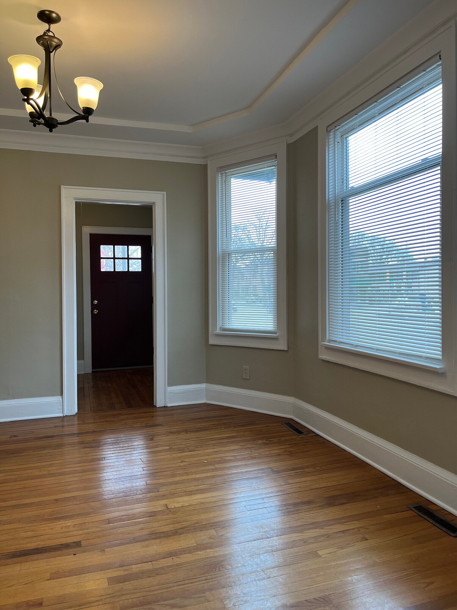 Building Photo - 3100 S Griffin Ave