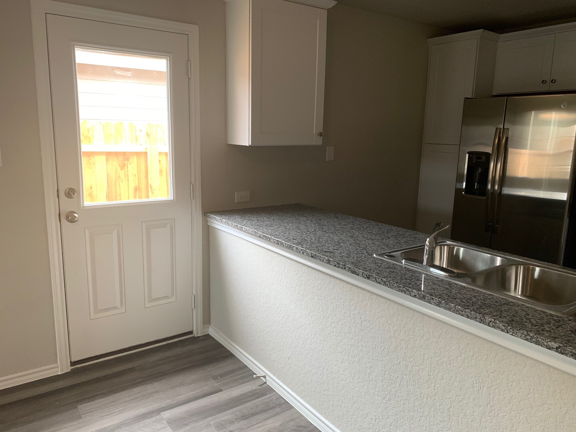 Building Photo - 4114 Mesa Cove