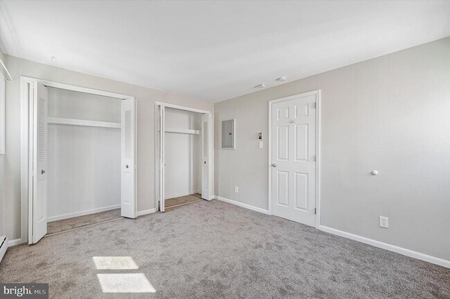 Building Photo - 644 Maryland Ave