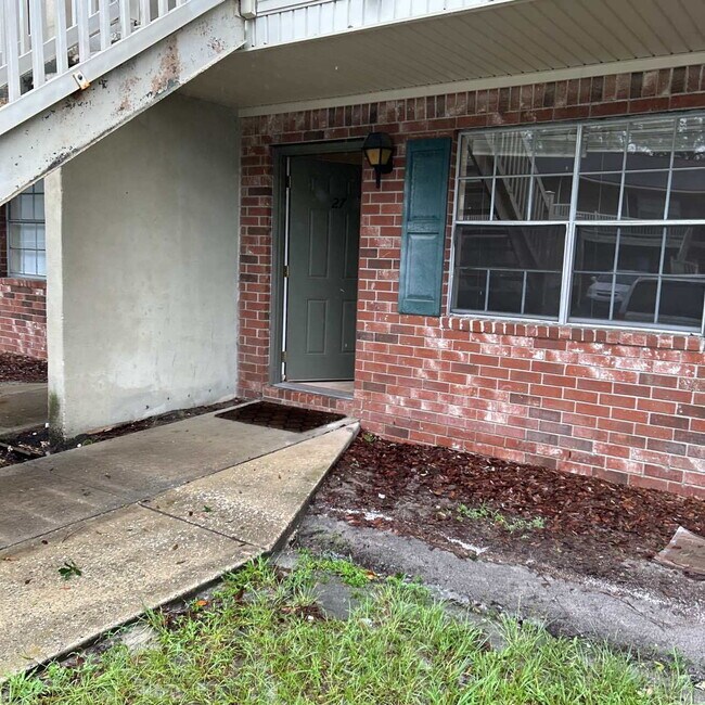 Primary Photo - Apartment For Rent