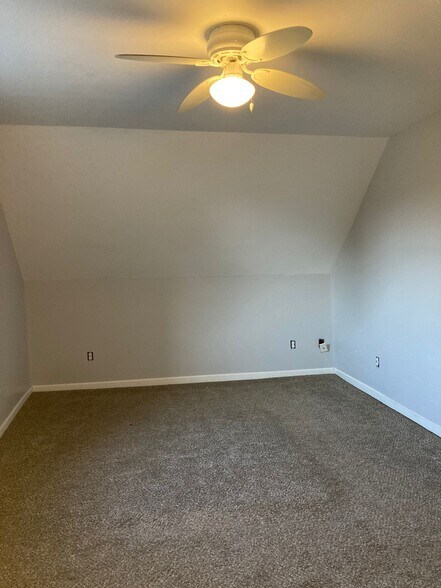 Upstairs Bedroom (1) - 910 E High St