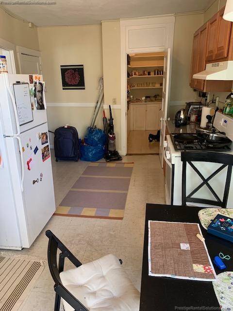 Building Photo - 230 South St