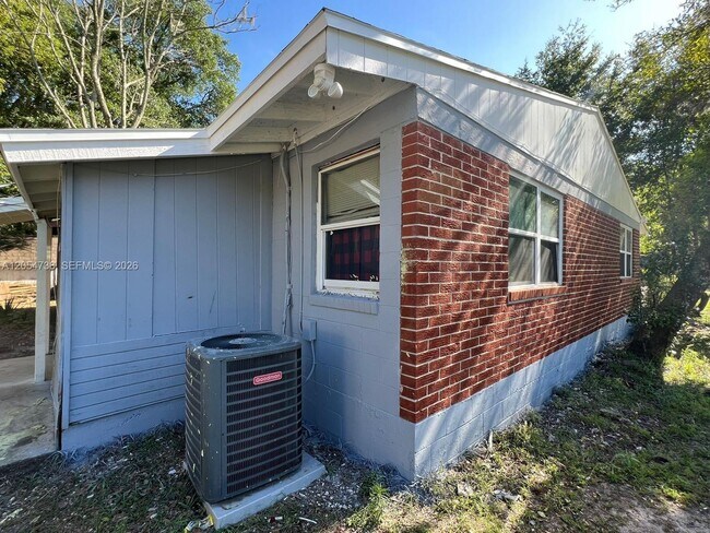 Building Photo - 7231 Bailey Ct
