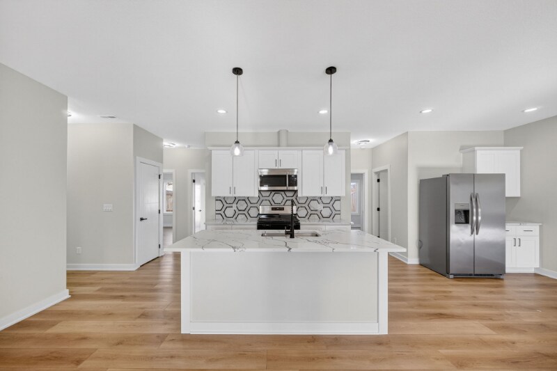 Building Photo - 508 W 2nd Ave