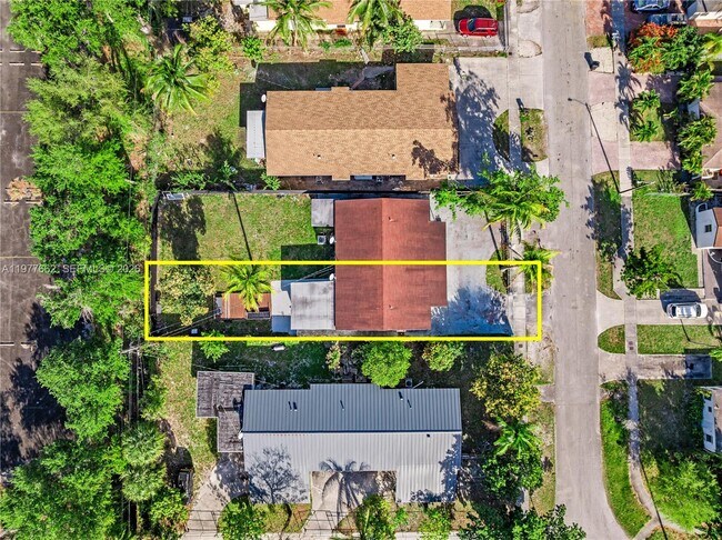 Building Photo - 581 NW 113th St