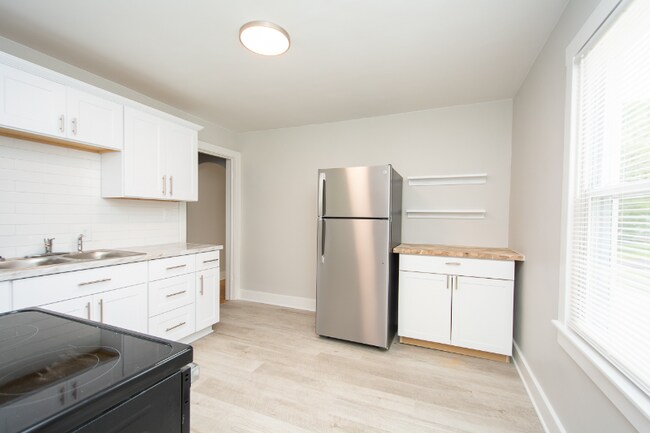 Building Photo - 1518 McKay Ave