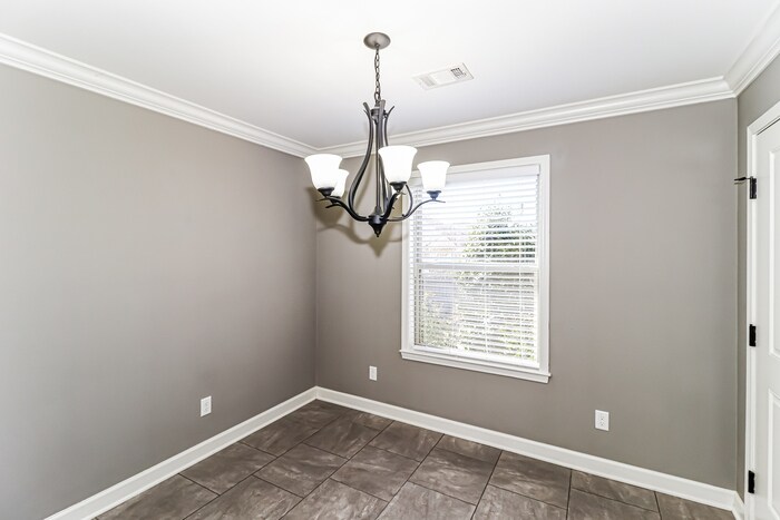 Building Photo - 303 Stone Creek Drive