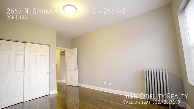 Building Photo - 2657 N Springfield Ave
