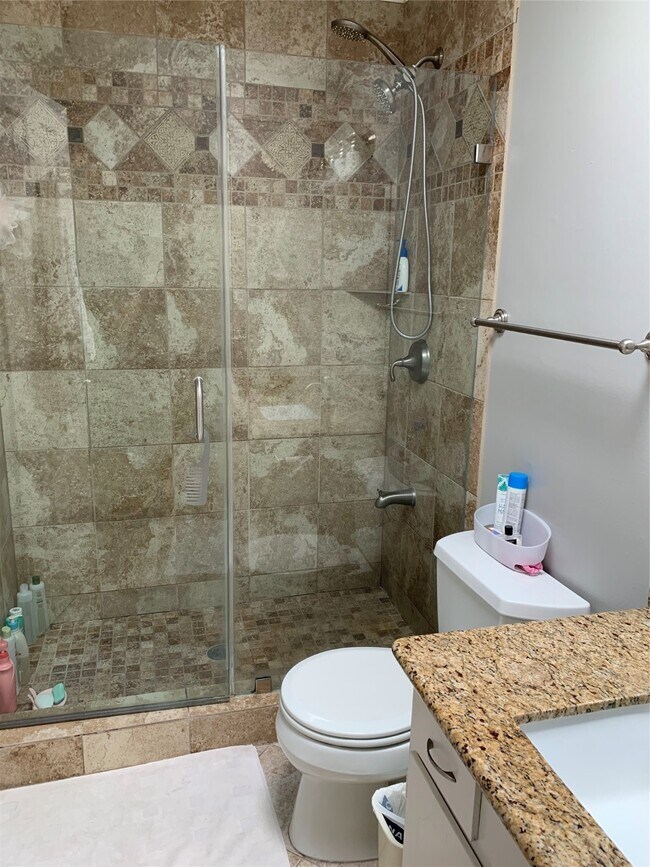 Building Photo - 13078 Trail Hollow Dr