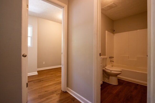 Building Photo - Rustwood