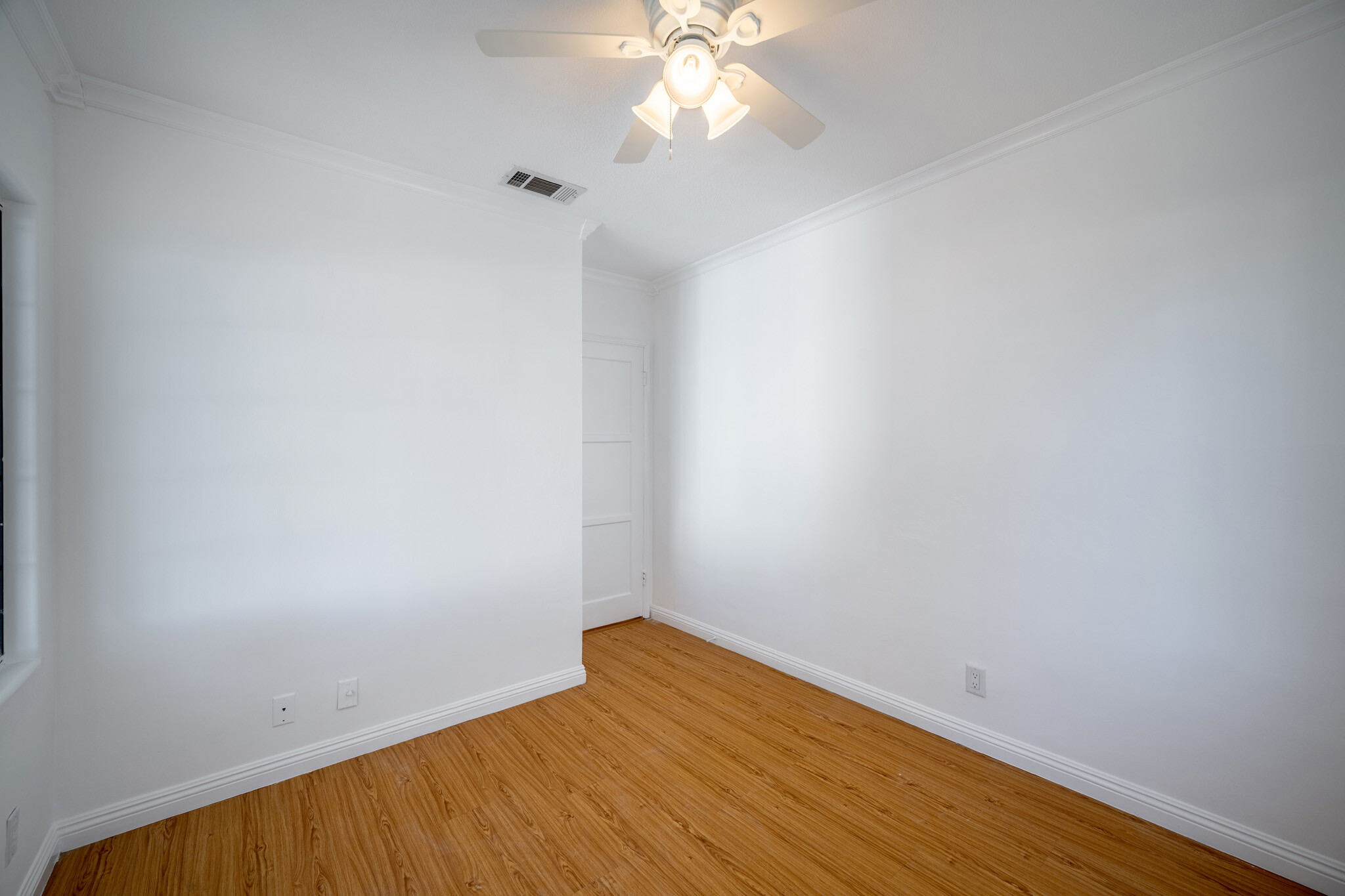 Building Photo - 10645 Mather Ave