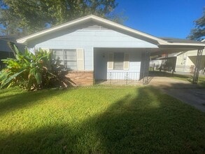 Building Photo - 3655 Horton St