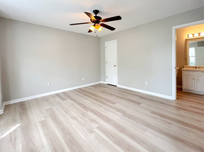 Building Photo - 5983 Hitt Lake Trail