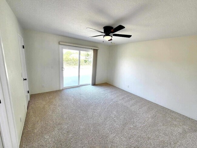Building Photo - 80 N Lucas Ct