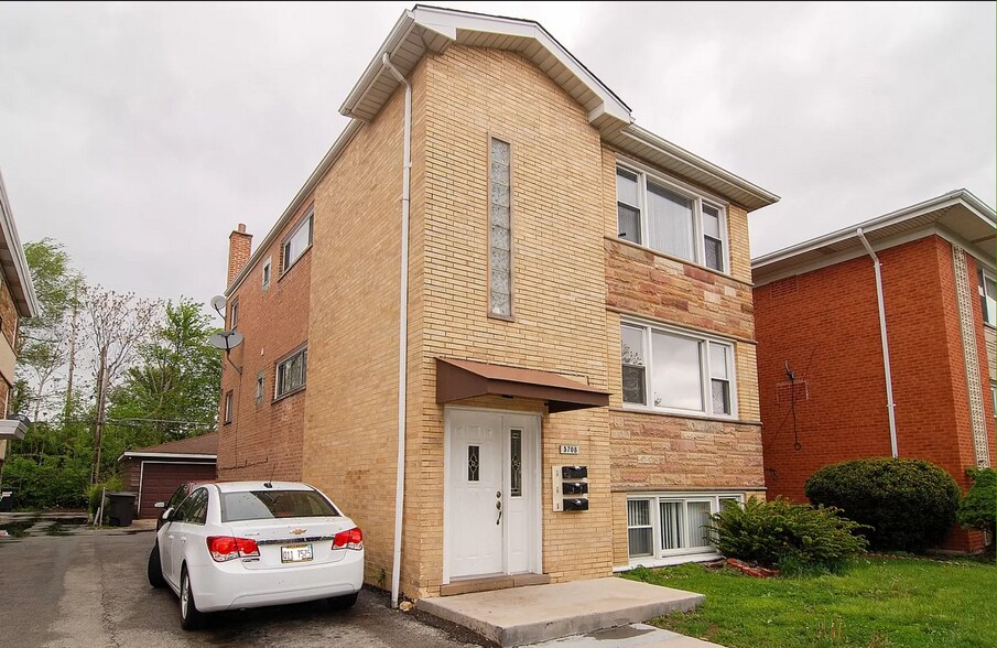 Building Photo - 5708 W Park Ave