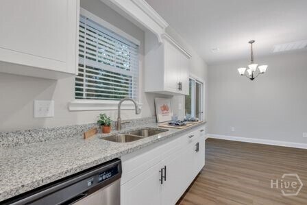 Building Photo - 8 Donny Cir