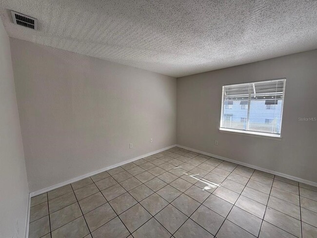 Building Photo - 4349 S Semoran Blvd