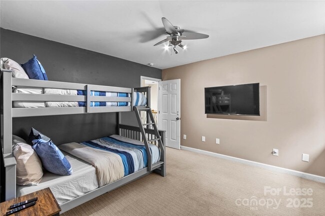 Building Photo - 709 Normandy Rd