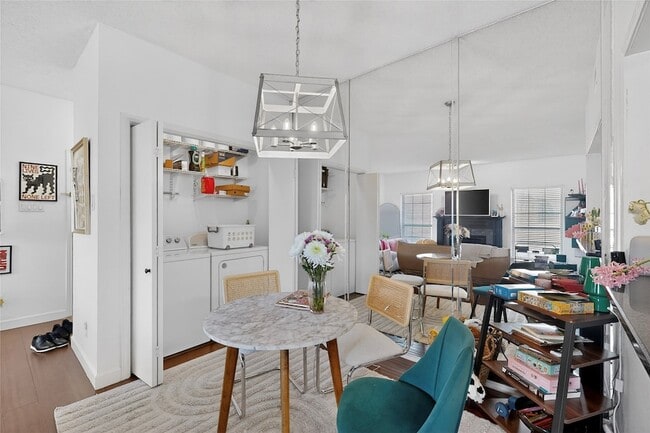 Building Photo - 5859 Frankford Rd