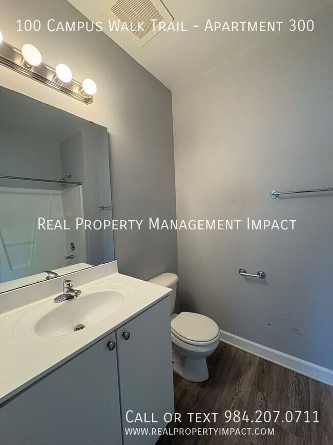 Building Photo - 100 Campus Walk Trl