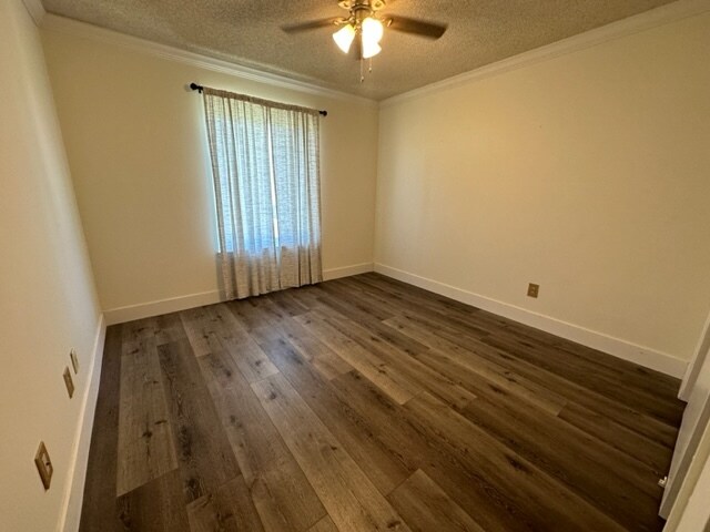 Building Photo - 109 Newberg St