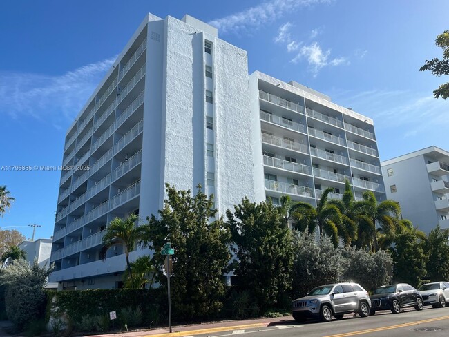 Primary Photo - 1045 10th St