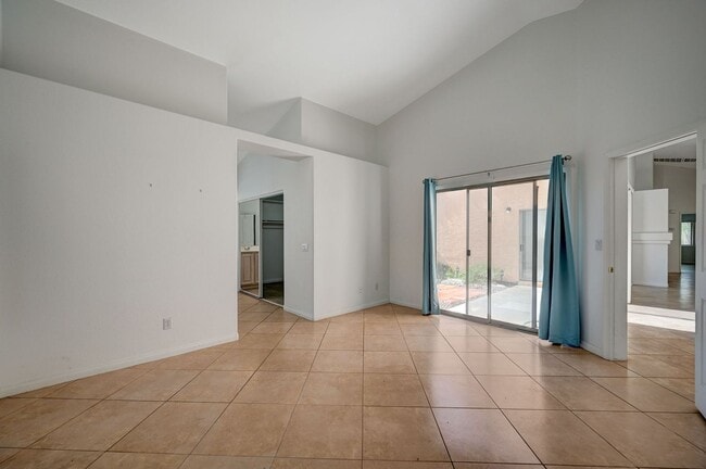 Building Photo - 121 Chatara Way