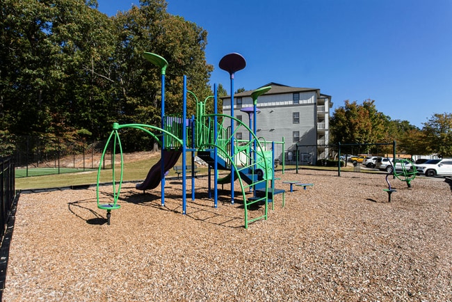 Building Photo - Peaks at Gainesville