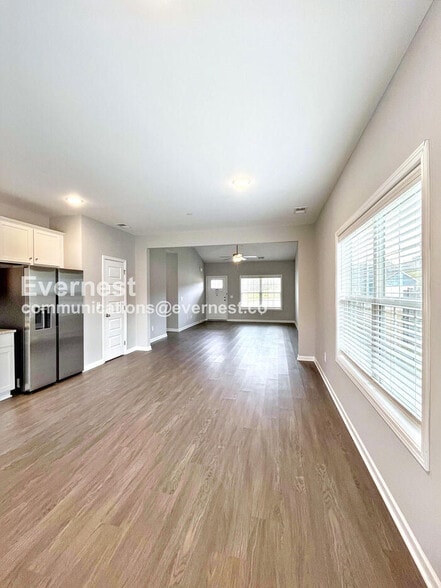 Building Photo - 1022 Echo Rdg Rd