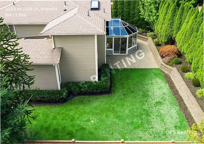 Building Photo - ? Peaceful Retreat in the Heart of Kirkland!