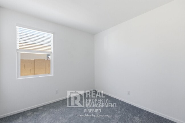 Building Photo - 17333 W Smoketree Dr