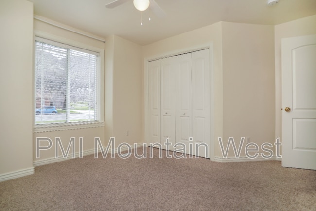 Building Photo - 144 S Mountain Rd