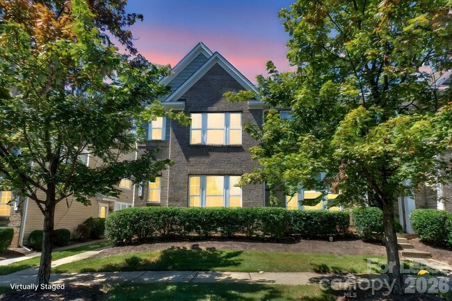 Building Photo - 8273 Viewpoint Lane