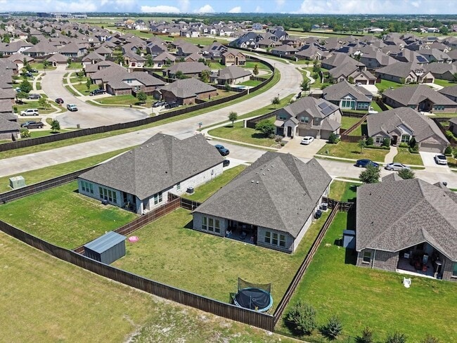 Building Photo - 209 Chesapeake Dr