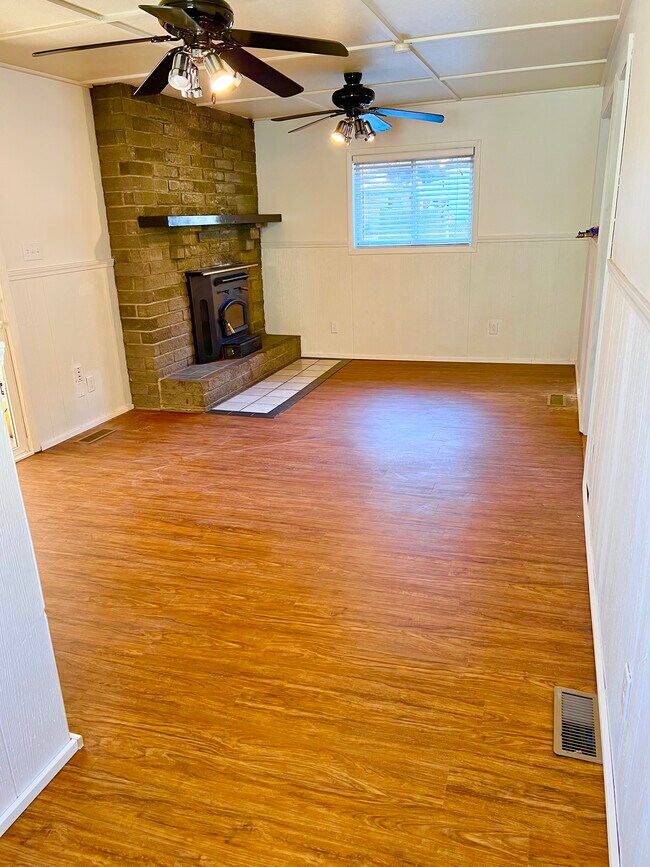 Building Photo - 214 Homewood Ave