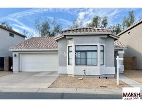 Building Photo - Beautiful 2 bedroom home with community po...