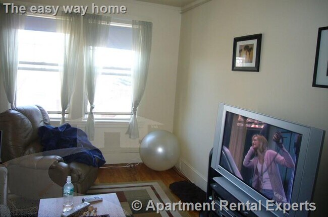 Building Photo - 155 Summer St